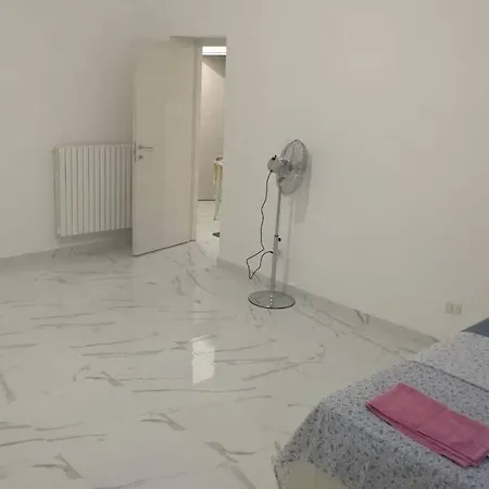 Newly Renovated Apartment With Parking Appartement *